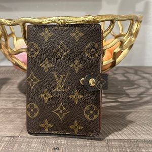 Unused - LV Calendar/Organizer Booklet